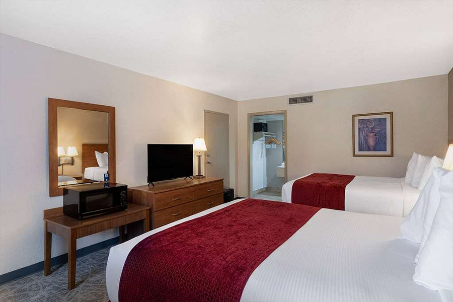 ramada-getaway-kissimmee_900x600_01.jpg