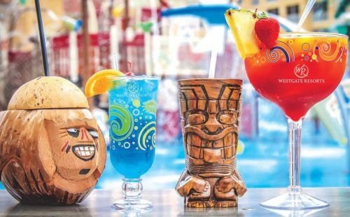 WG-TownCenter-poolside-drinks-plux1lmky3p67kwyivxzfmuohzrcj2c13x5dl23qxo (1)